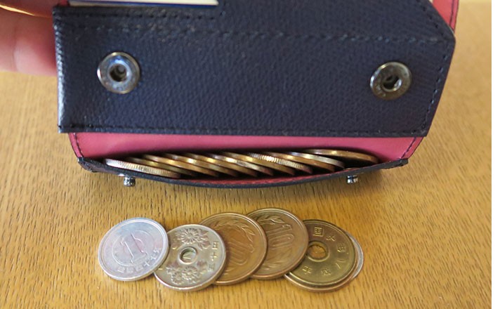 いま流行っている 薄い財布 って本当に便利なの 使ってみた マネチエ